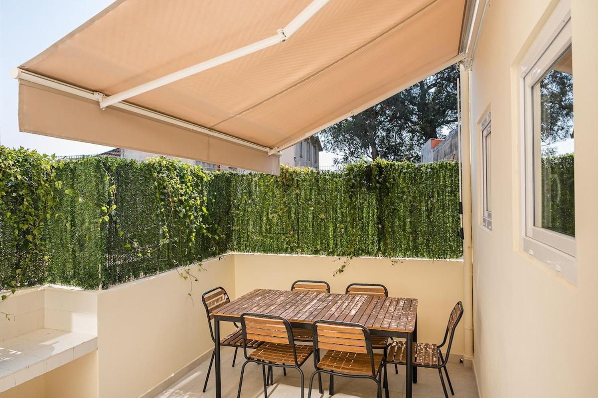 Apartment Terraced In The Heart Of - Free Parking